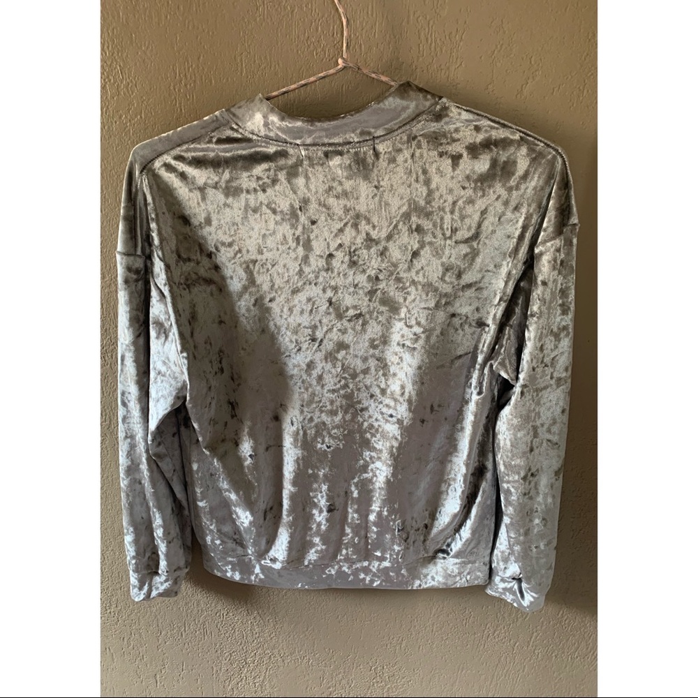Grey Velvet Jacket ✨ - Picture 2 of 7